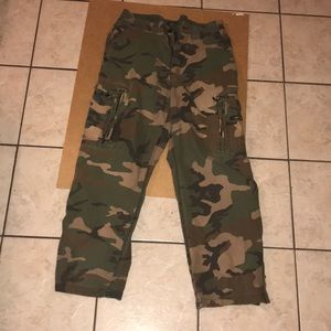 NO Boundaries Men's Camouflage Pants. Size 34/30